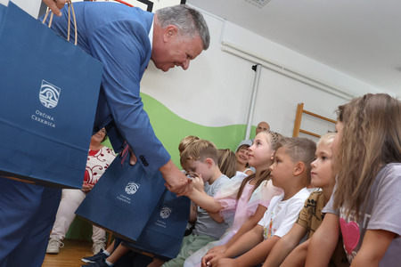 PRVI ŠOLSKI DAN UNEC 19 FOTO LJUBO VUKELIČ